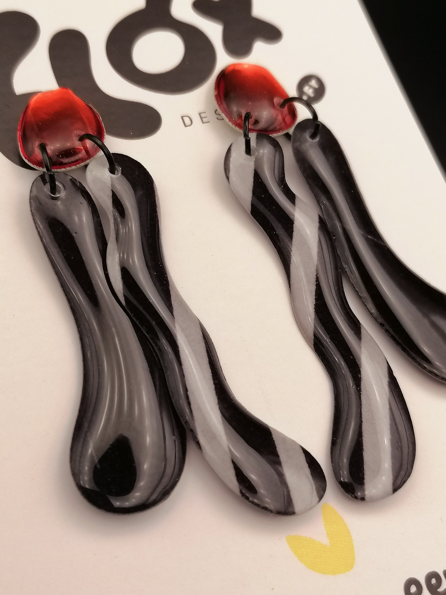 Floxdesigns - Boucles d'oreilles - Les Burtie's - Bonejangles